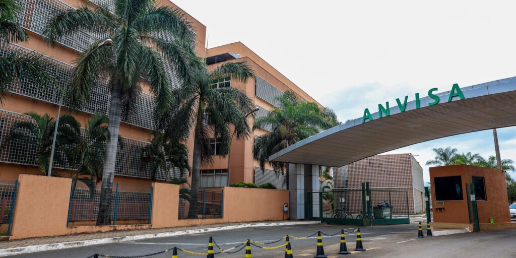 Posto de fiscalização da Anvisa representando recolhimento de fórmula infantil da Danone