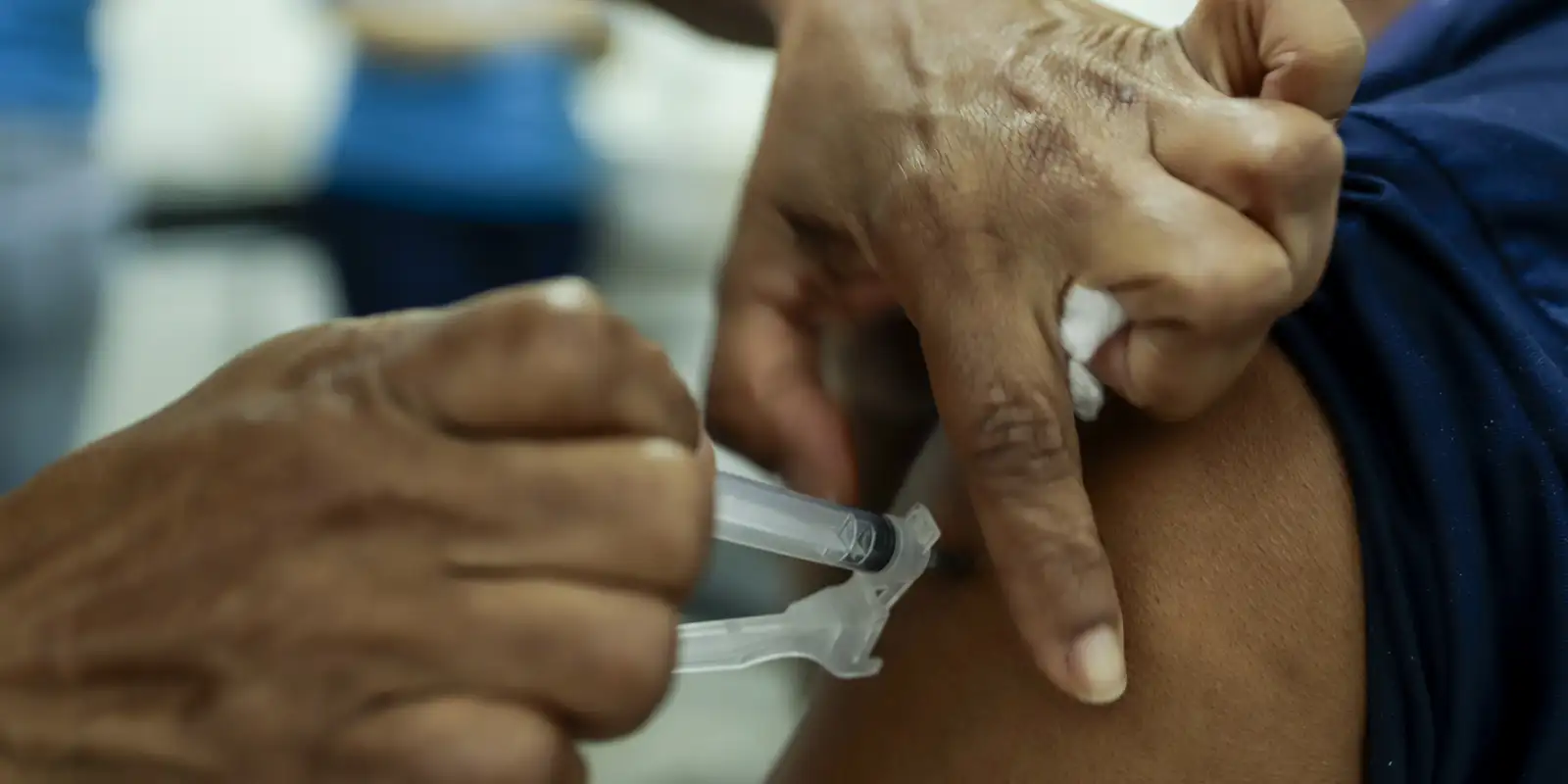  Campanha de vacinação contra a gripe começa neste sábado em SP