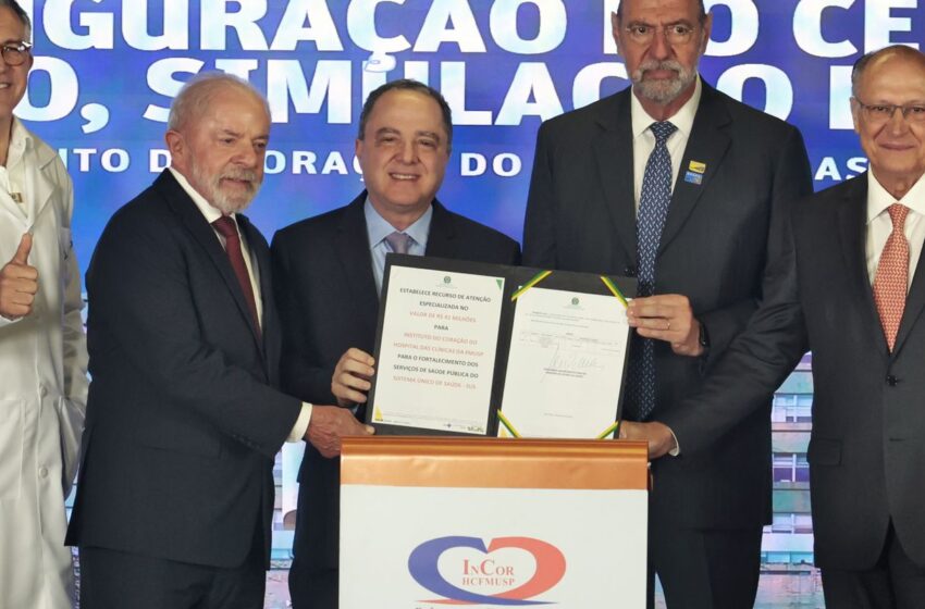  Lula sanciona lei do marco regulatório da vacina contra o câncer