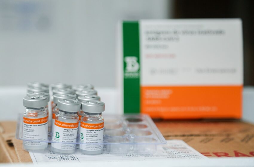 TCU questiona atraso em contrato de Coronavac e aponta prejuízo milionário
