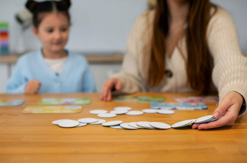 Mãe transforma a educação inclusiva ao se tornar cuidadora de alunos com autismo
