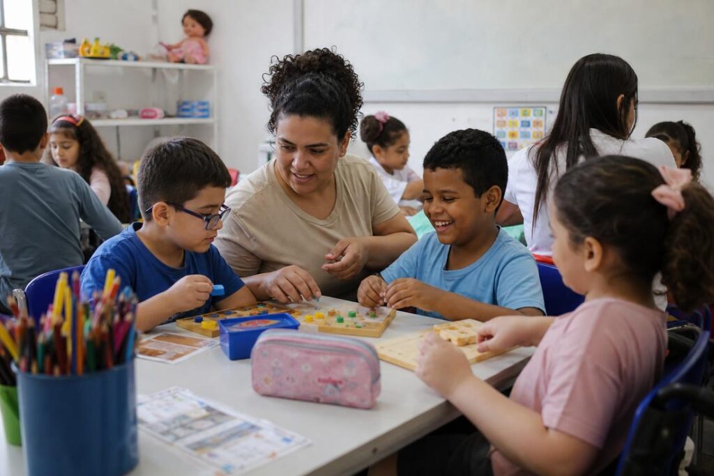 Atividades escolares destacam a importância do autismo como deficiência para inclusão e acessibilidade