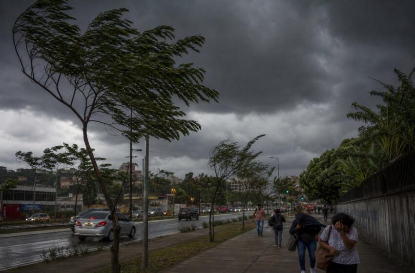  Alerta amarelo de tempestade coloca mais de 150 cidades de Minas Gerais em atenção