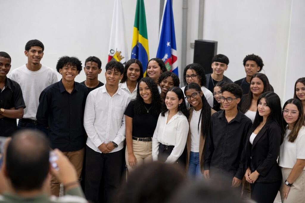 Jovens aprendizes participam de programa de formação profissional promovido pela Prefeitura de Timóteo