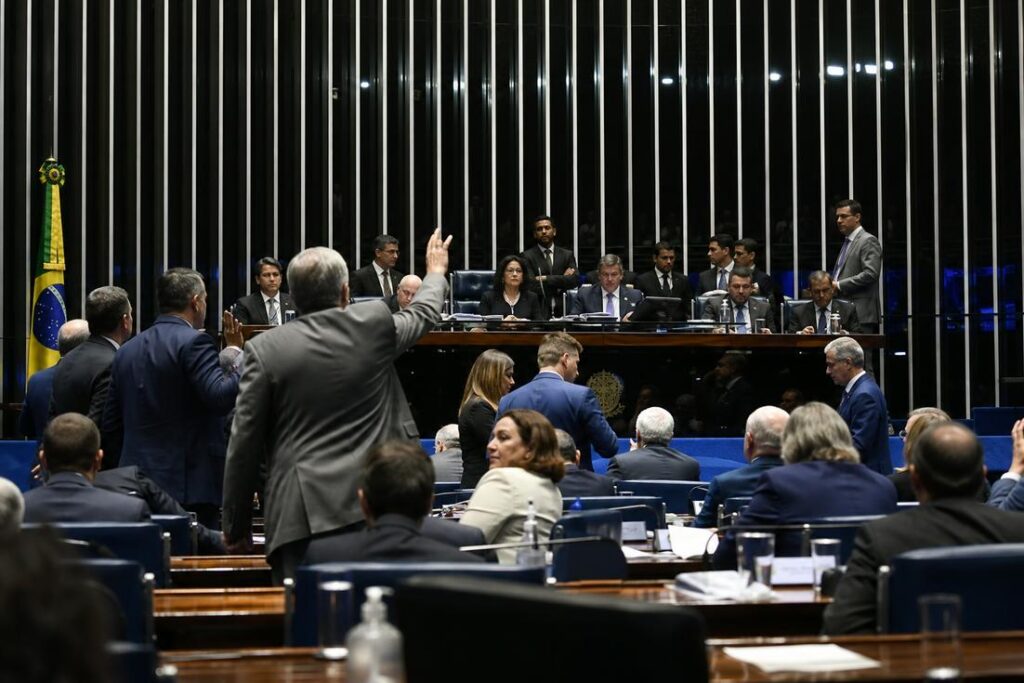 Imagem ilustrativa gerada por IA representando sessão no Senado Federal sobre projeto de educação inclusiva para escolas brasileiras.