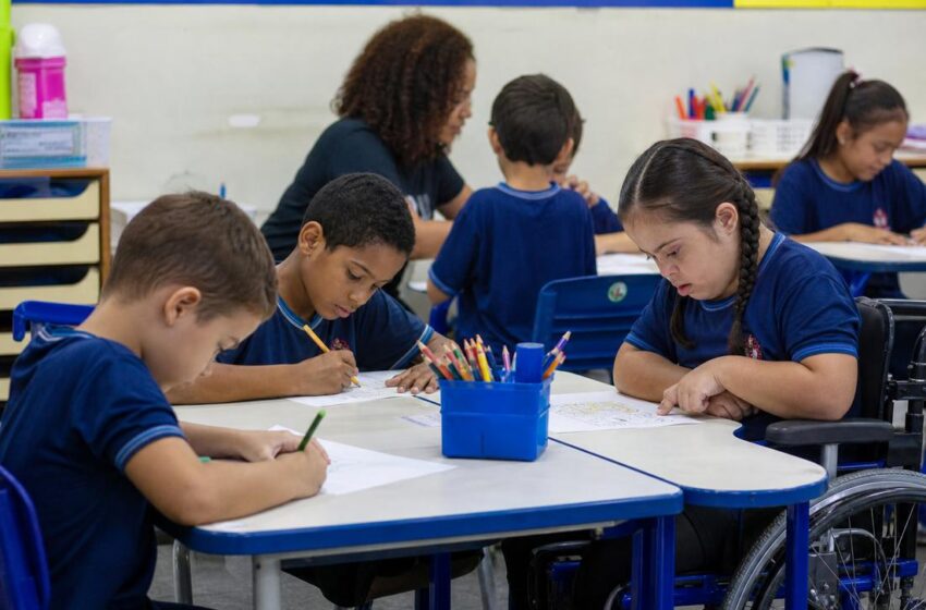  Inclusão Escolar em BH: Novas Leis Ampliam Direitos de Estudantes Neurodivergentes