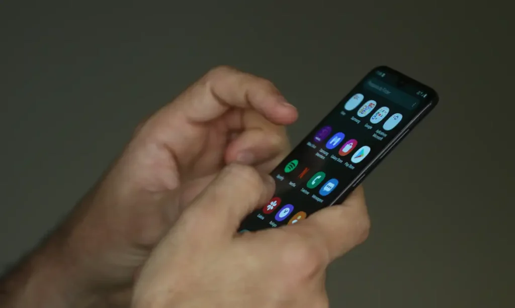 SUS oferece atendimento gratuito em saúde mental para jovens