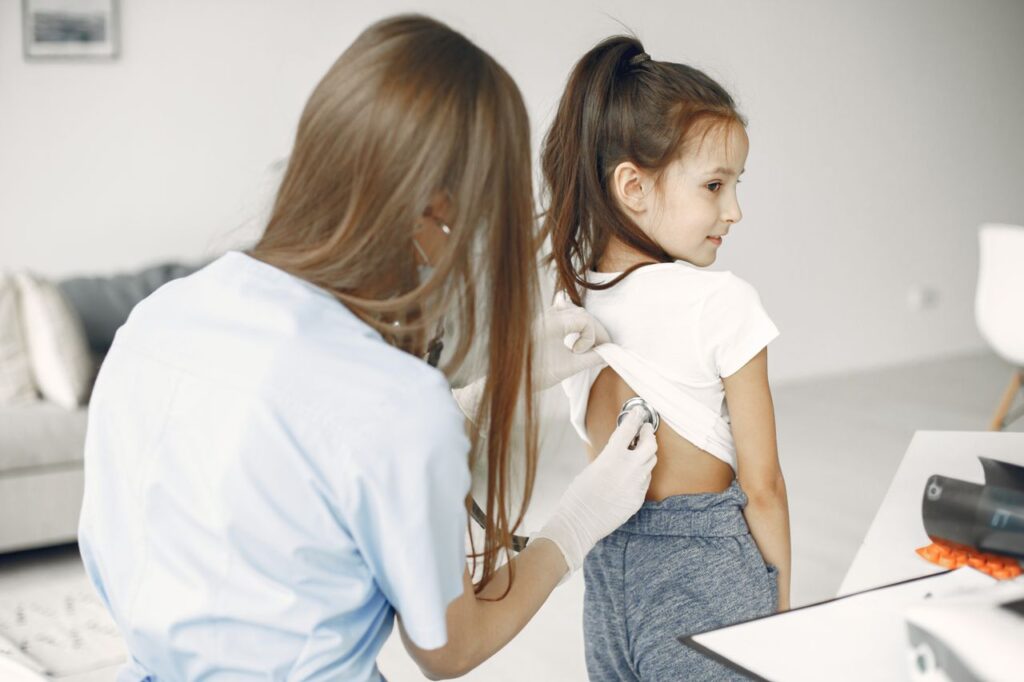 Anvisa aprova medicamentos pediátricos para lúpus e esclerose múltipla