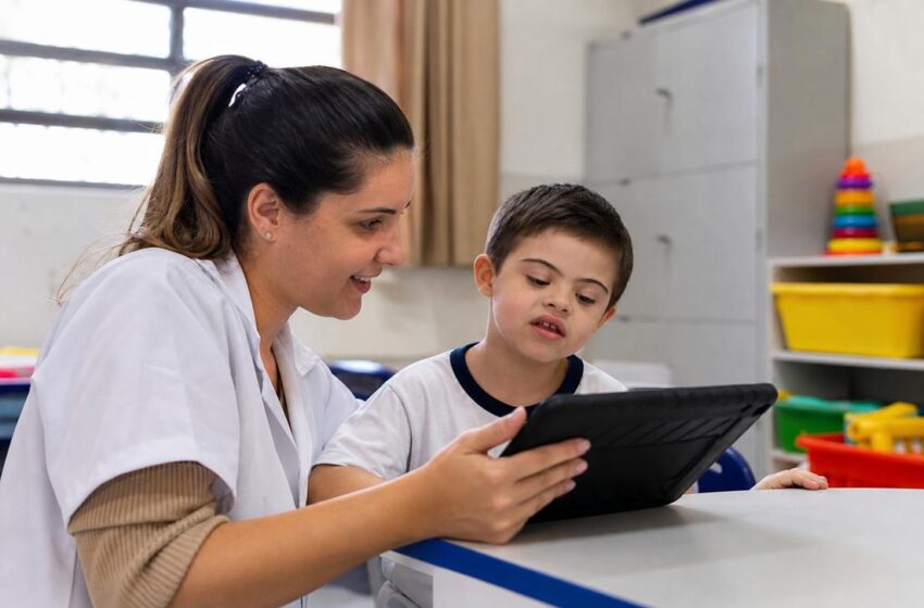  Tecnologia assistiva para aluno autista: celular e tablet na escola