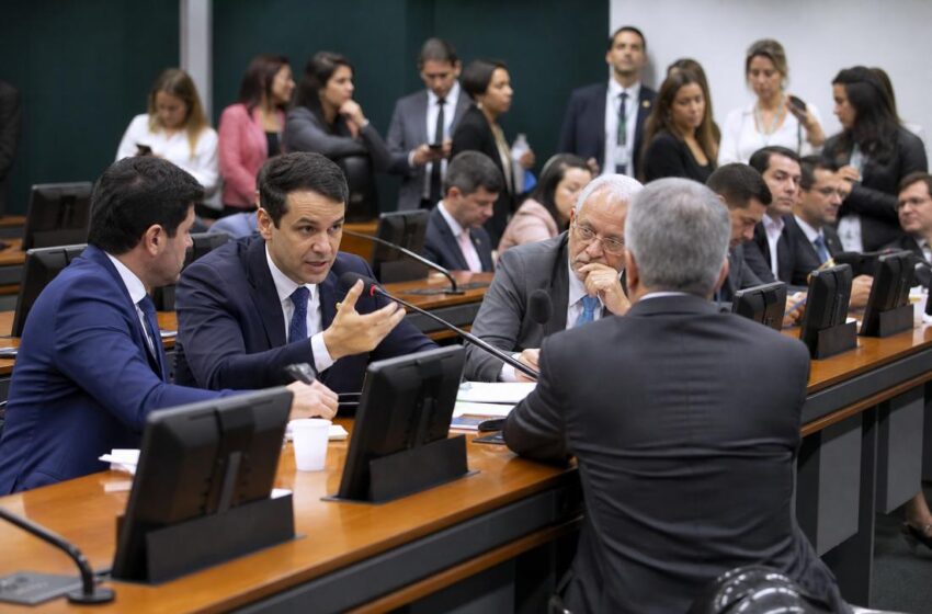  Política Nacional do Autismo: Câmara adia votação do PL 3080
