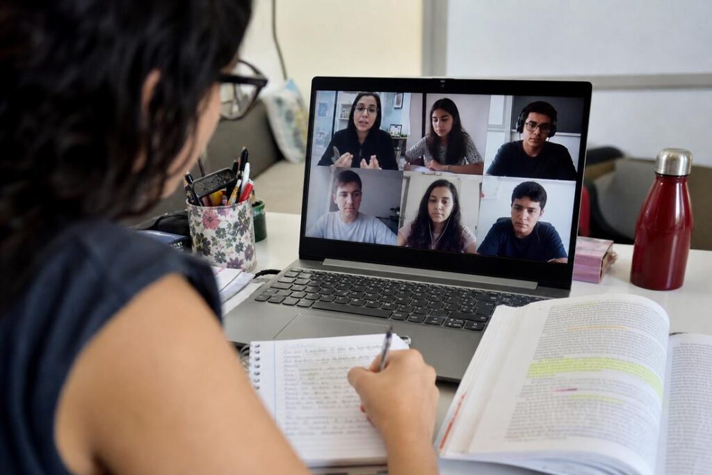 Curso gratuito de inglês do IFMG com 160 vagas online para estudantes e professores