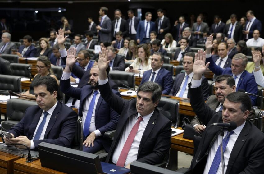  Direitos de cuidadores avançam na CCJ da Câmara
