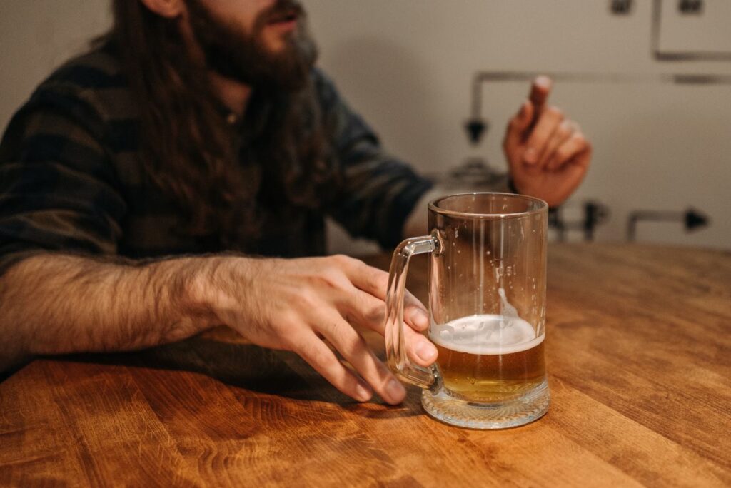 SUS lança teste para avaliar consumo de álcool pelo celular