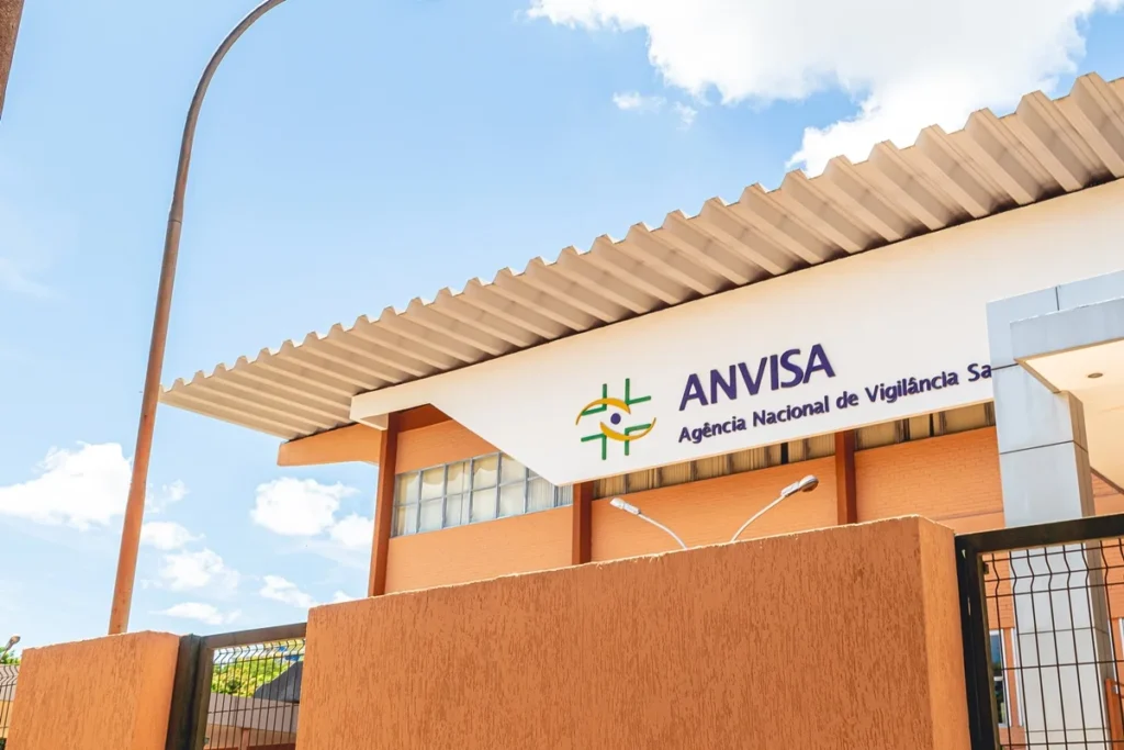 Anvisa proíbe produto de medicina chinesa e itens com berberina irregulares. Imagem: Rmcarvalho/Getty Images