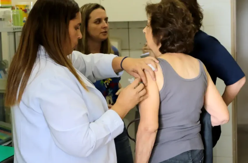  SUS amplia vacinação com Pneumo 20 para pessoas com 85 anos ou mais