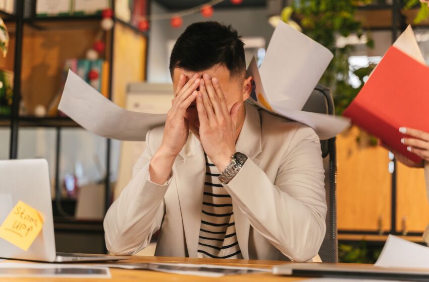  Saúde mental no trabalho: empresas podem voltar a ser multadas pela NR-1