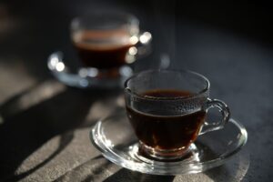 Consumo excessivo de café pode enfraquecer os ossos