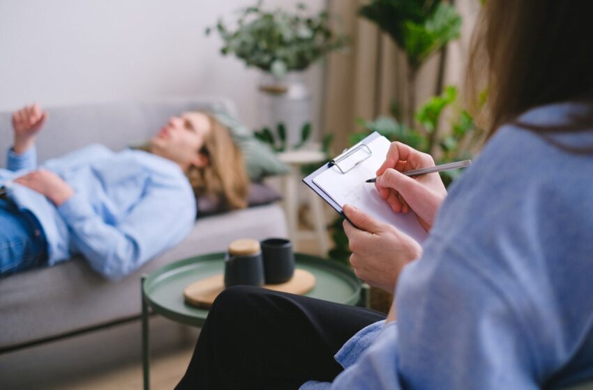  Psicoterapia no SUS: comissão aprova medidas para ampliar o acesso